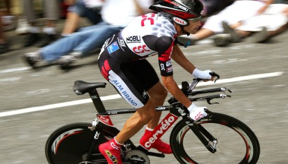 九游jiuyou-青少年足球比赛“走出校园”，激发全民参与热情，青少年足球比赛方案